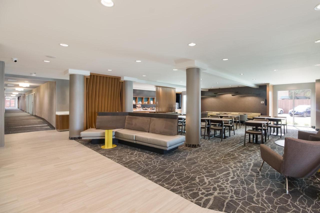 Springhill Suites By Marriott Dallas Nw Highway At Stemmons / I-35East Екстериор снимка