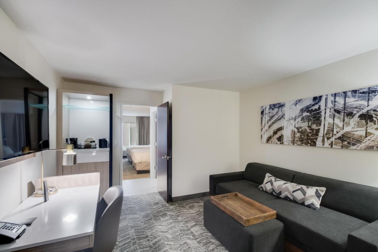 Springhill Suites By Marriott Dallas Nw Highway At Stemmons / I-35East Екстериор снимка