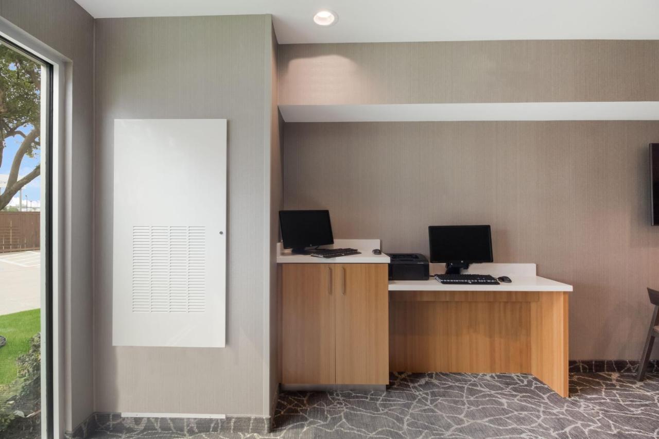 Springhill Suites By Marriott Dallas Nw Highway At Stemmons / I-35East Екстериор снимка