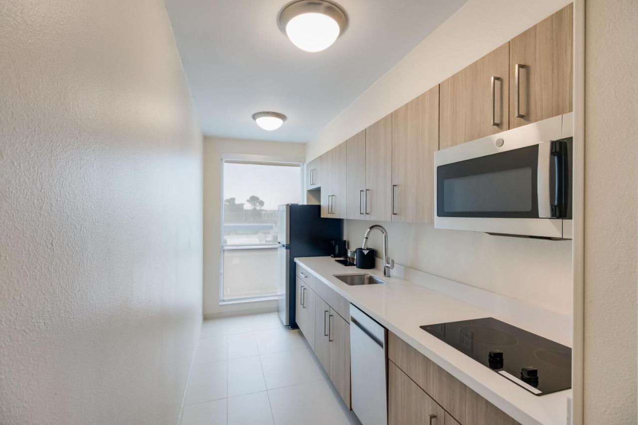 Springhill Suites By Marriott Dallas Nw Highway At Stemmons / I-35East Екстериор снимка