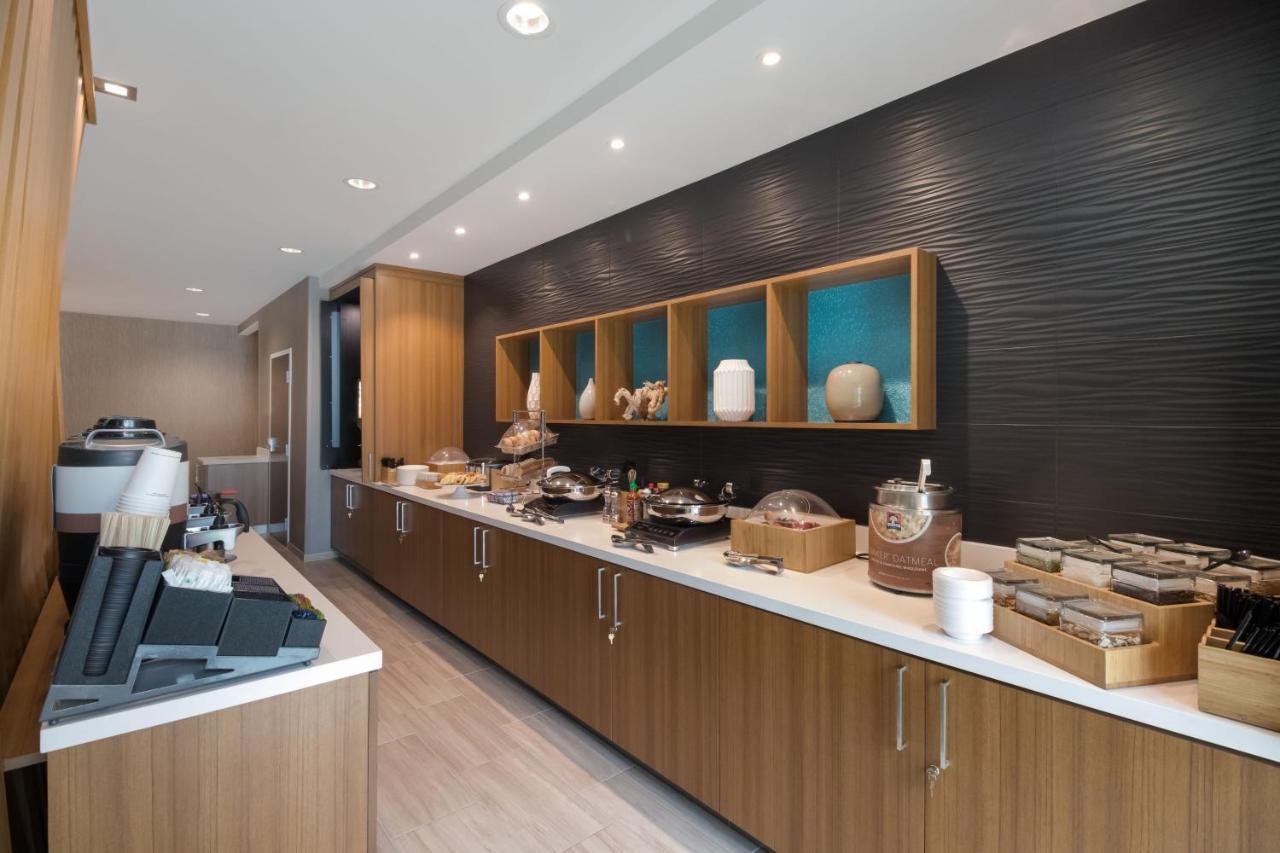 Springhill Suites By Marriott Dallas Nw Highway At Stemmons / I-35East Екстериор снимка