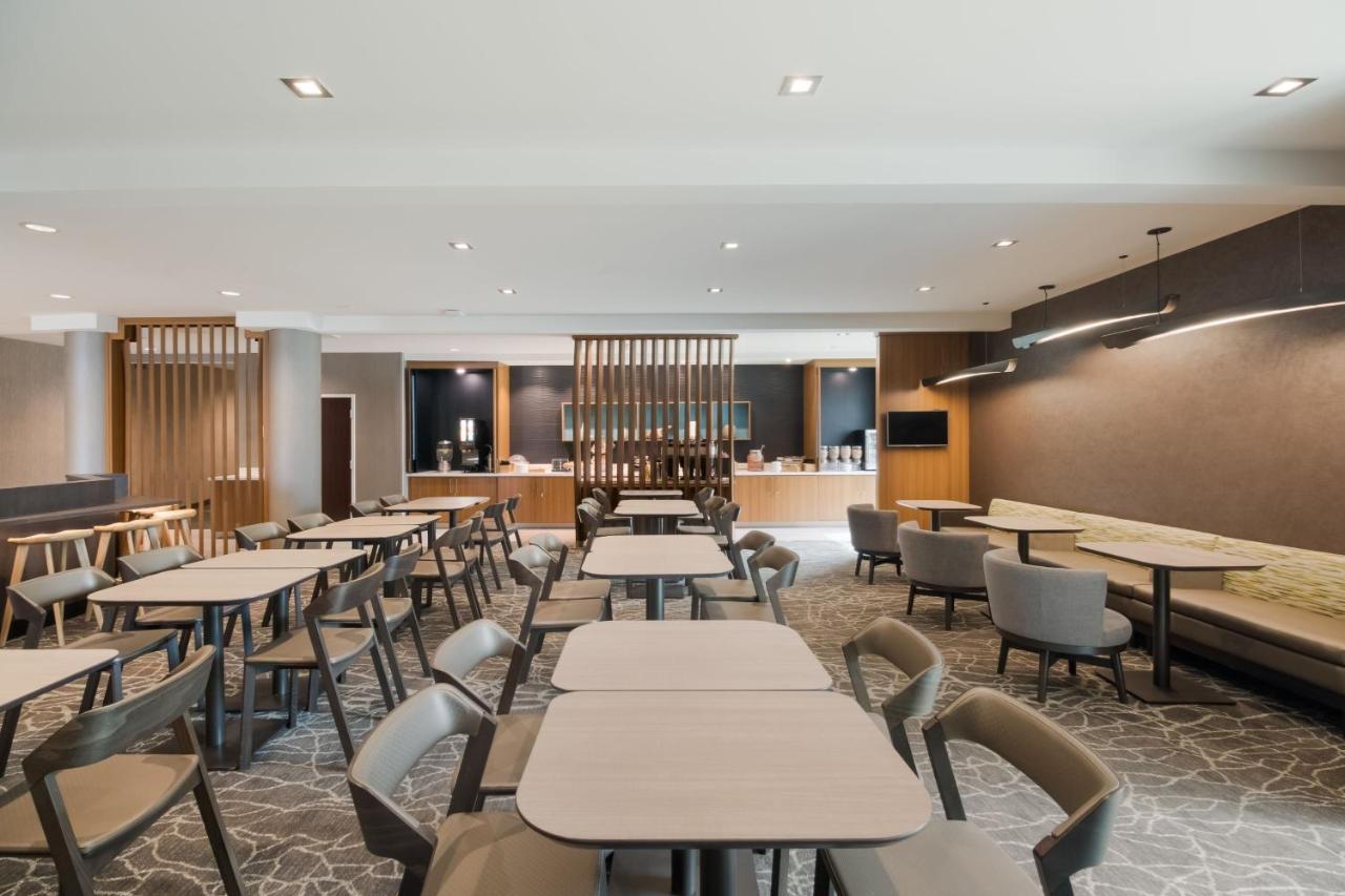 Springhill Suites By Marriott Dallas Nw Highway At Stemmons / I-35East Екстериор снимка